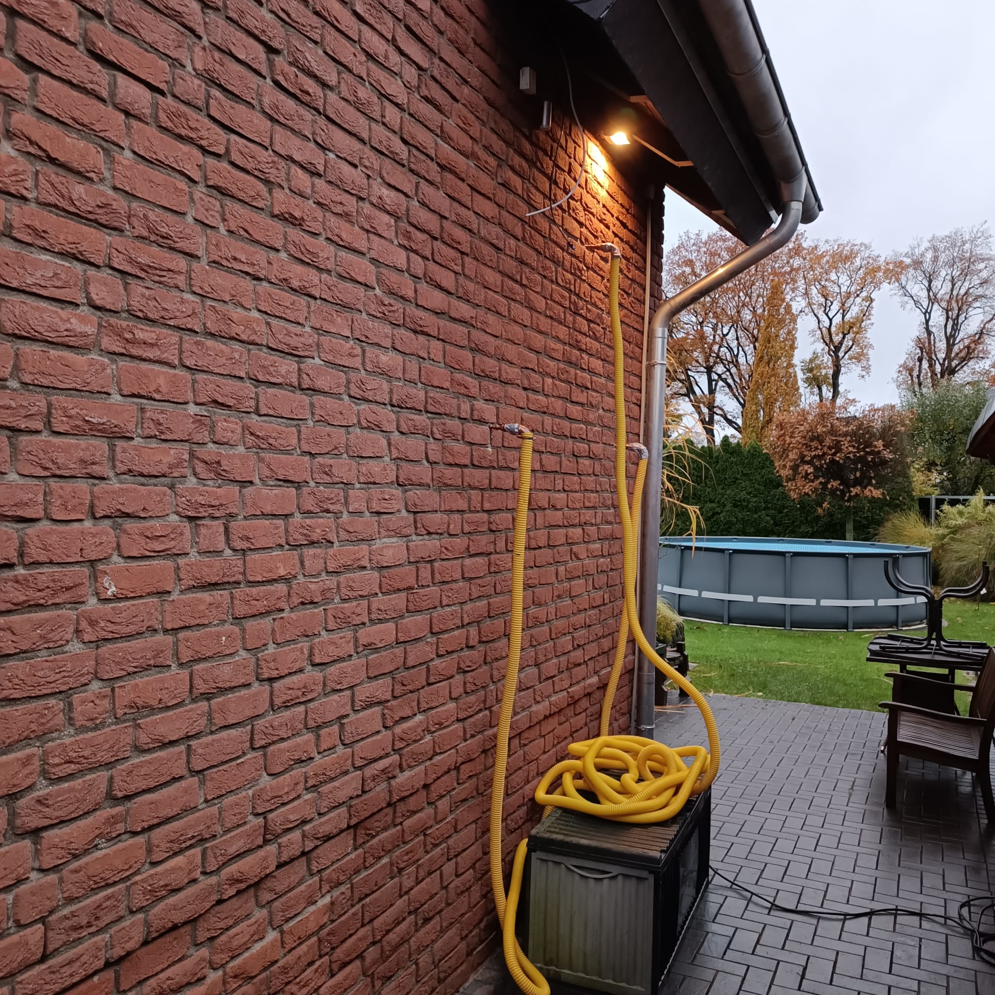 Trocknung an einer Fassade